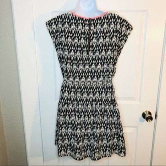 Forever 21 Tribal Print Drop Waist Mini Dress Neon Coral Collar Black S - Picture 8 of 9